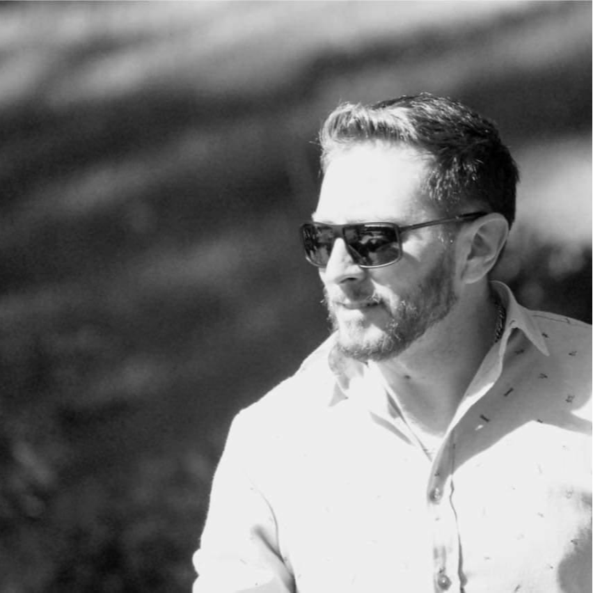 Claudio Fausti, socio y estilista del salón